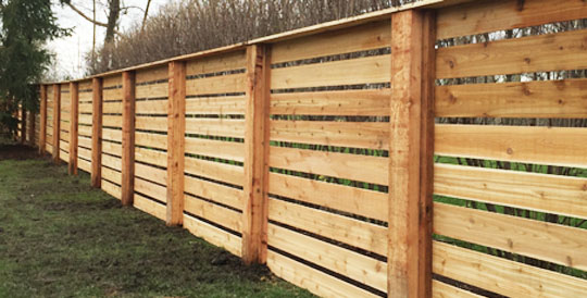 horizontal cedar fence